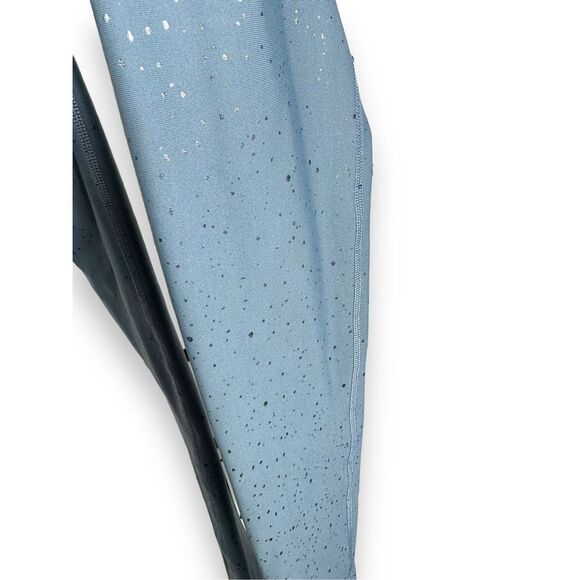 Beyond Yoga Alloy Sparkle Midi Leggings - Picture 2 of 4